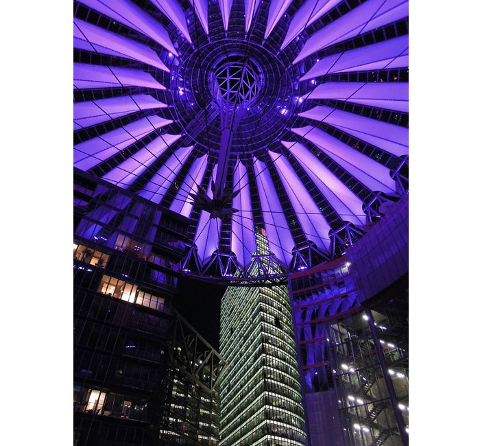 Berlin photo - Purple illuminated dome of the Sony Center - photo cult berlin